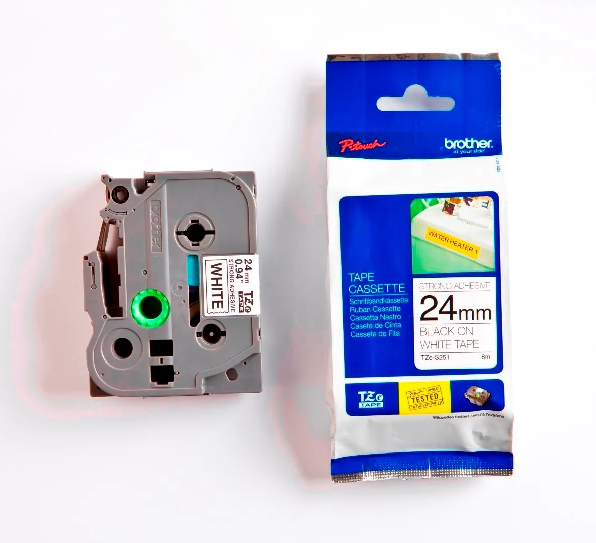 Cinta Rotuladora Brother Doble Adhesivo TZE-S251 24mm Negro/Blanco 8 MTS Laminada disponible en Bytecom Moron Zona Oeste Haedo Castelar Ituzaingo Padua Ramos Mejia